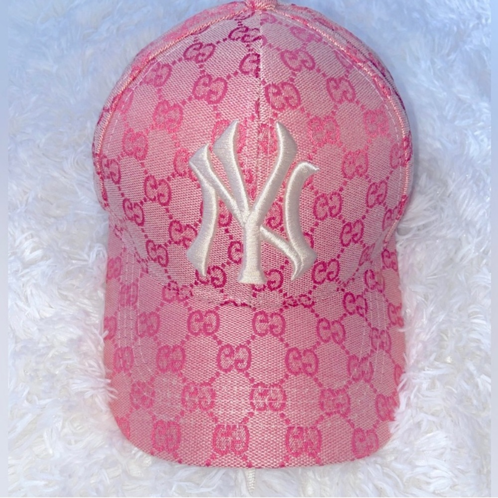 Gucci NY Yankee Logo Cap !